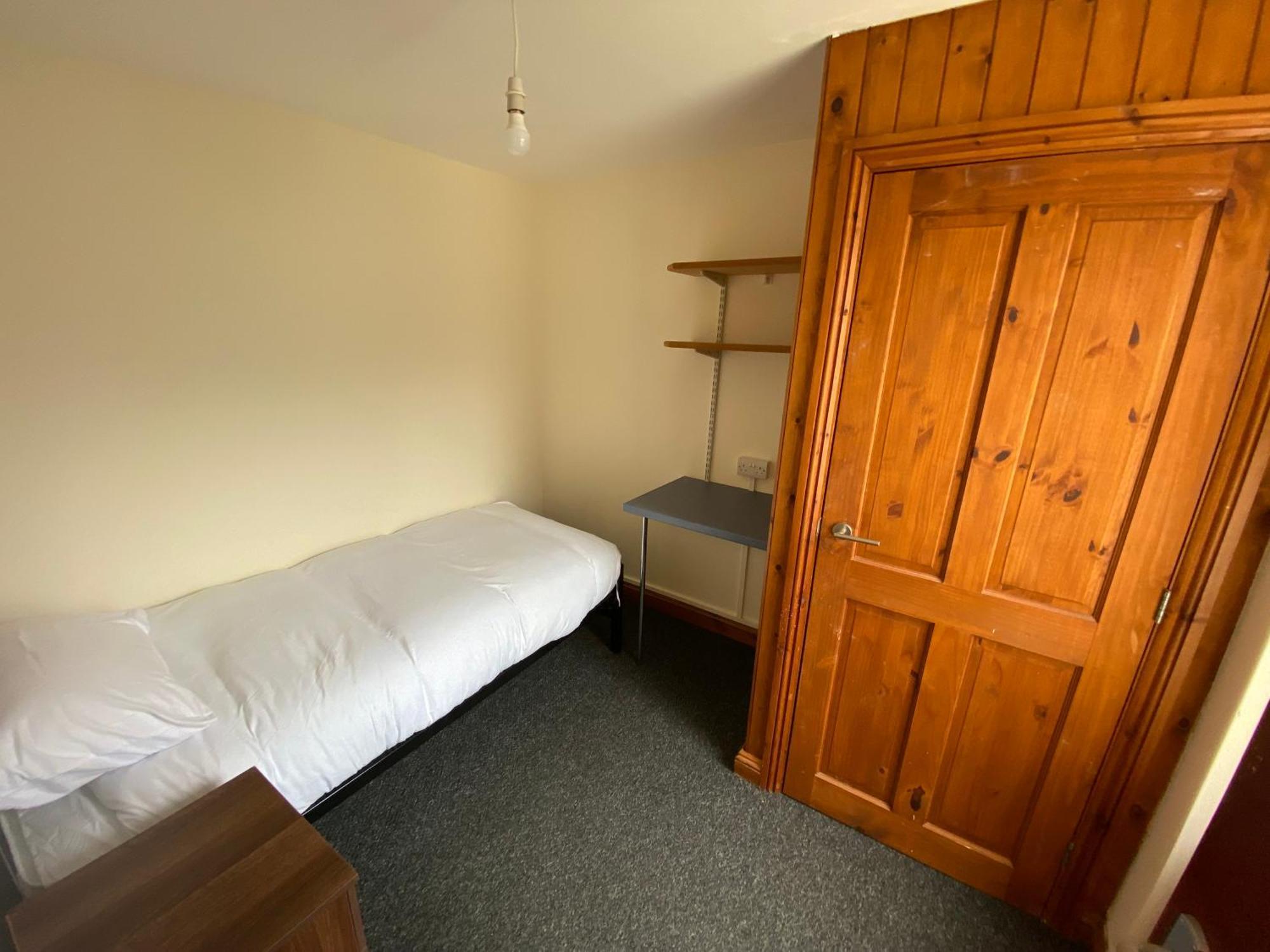 Room In A Shared House Bangor  Exterior photo